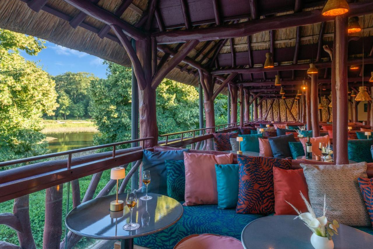 Les Etangs De Corot Hotel Ville-dʼAvray Exterior foto